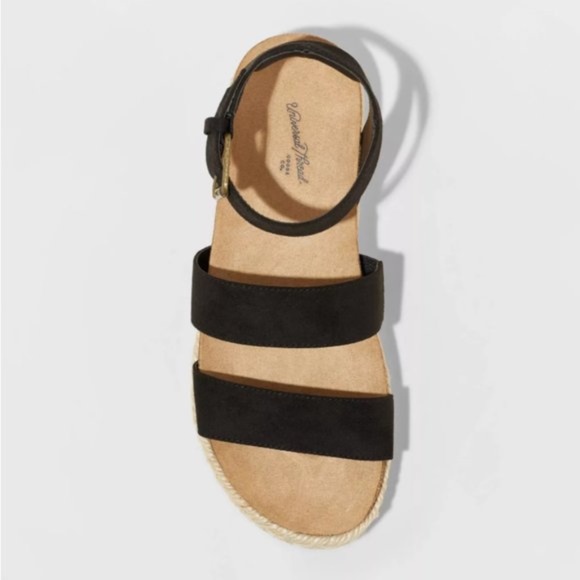 Black Chunky Sandals 8 Wide by Universal Threads - Picture 7 of 16